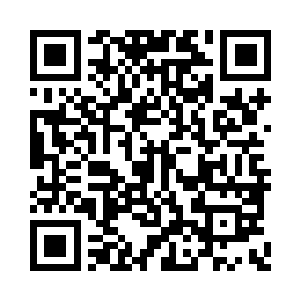 远远就看到古玉卿和胡莉两人站在医院大门口二维码生成