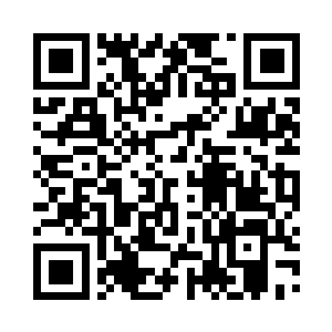 远远看到蛋圆圆在撕一个漂亮小女孩的衣服二维码生成