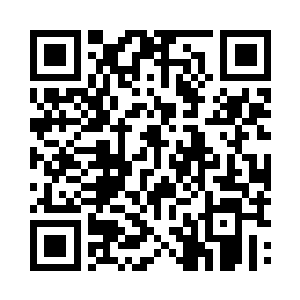 远远看到边学道和李裕蹲在一棵树下说话二维码生成