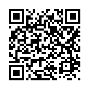 连俢肆忍无可忍的从沙发上一跃而起二维码生成