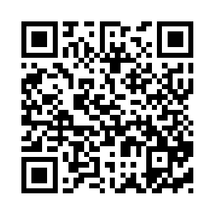 连俢肆算是彻底的体会了一把个中苦涩二维码生成