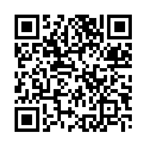 连带着服务员都穿着古人的衣服迎客招待二维码生成