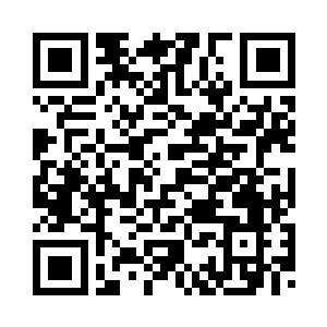 连忆晨洗过澡又去隔壁房间看了眼二维码生成