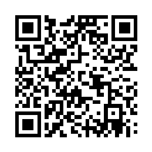 连忙整理了行装不远不近的跟着女子的马车二维码生成