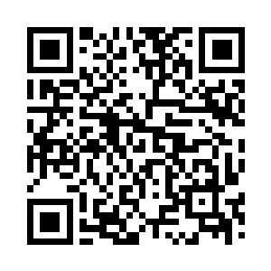 连披在身上的兽皮掉下去都没有察觉二维码生成