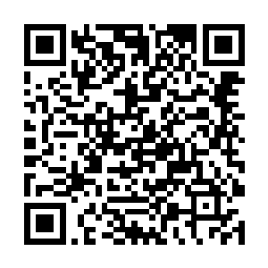 连续不断的爆炸首先摧毁了那些并不坚固的单兵掩体二维码生成