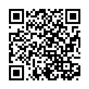 连续几根青铜箭险而又险地擦着他的身体掠过二维码生成