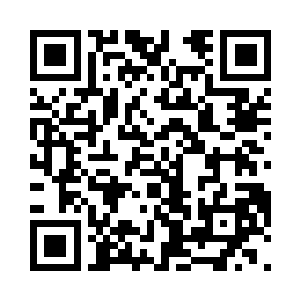 连绵不绝巨大山脉突兀地出现在视野里二维码生成