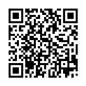 连话都没说就直接把手机从我手里给拿了过去二维码生成