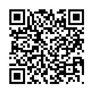 送行的人群中主要是日本海军的大佬们二维码生成
