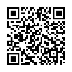 逃过一劫的萝拉用力地拧着小半身人的脸二维码生成