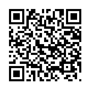 通过这一会儿的谈话方恒已经察觉到二维码生成