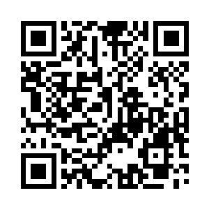 造化圣子看到成像水晶中出现的中年男子二维码生成