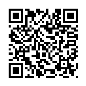 遥远时光似在这墨色城池堆积起来二维码生成