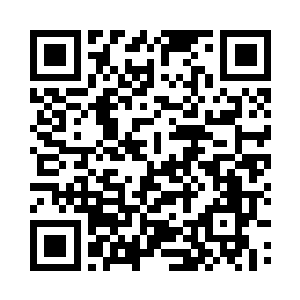 遭遇无妄之灾的苏落不解的看着冷七少二维码生成