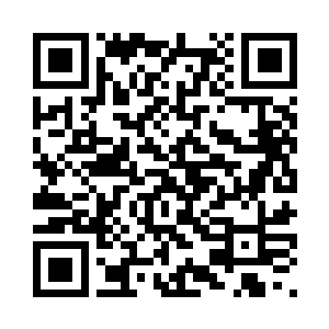 避开地上的一具具尸体及满地的血二维码生成