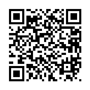 那一尊岩石巨人竟然隆隆的倒了下去二维码生成