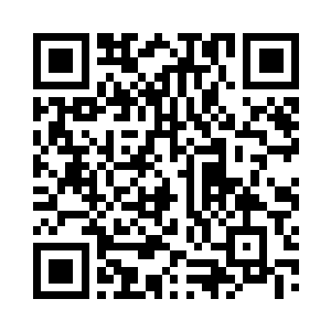 那一道弧形光斩已沿着他的身体撞在宫墙上二维码生成