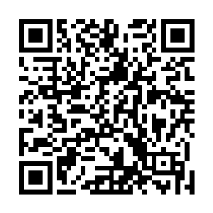 那不过是那些人挥霍着用职位换来的金钱买她的身体罢了二维码生成