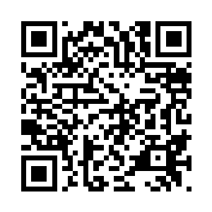 那两份文件只是随意地翻了翻就丢到了一边二维码生成