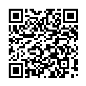 那个主妇模样的女人在后面叫喊着二维码生成