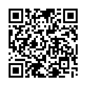 那个人影正使用一套类似攀岩的绳索工具二维码生成