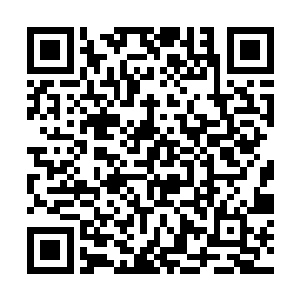那个凹槽的内部的纹理和金色密钥上的花纹是对应的二维码生成