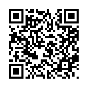 那个叫做程国栋的男子已经改造成功了二维码生成