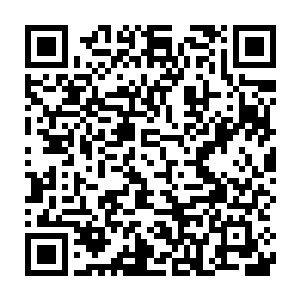 那个女人被我刺了七刀还紧紧的抱着我的腰手指紧紧的拽着我的衣服二维码生成