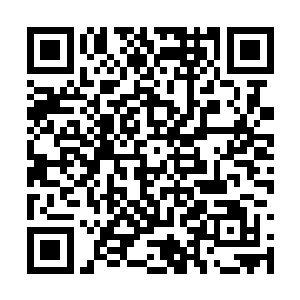 那个巨大的水滴形事物还是顶部冒出少部分的顶部二维码生成