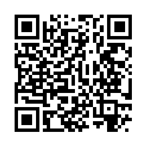 那个憨态可掬的老板拿了张小纸片过来二维码生成