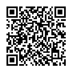 那么只好是找寻到一个可以帮助自己完成这个求助的人二维码生成