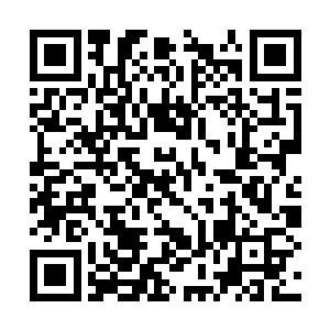 那五色图案变幻成了一副好似胡乱涂鸦的黑色图案二维码生成