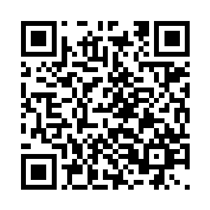 那些妹子一边叽叽喳喳的讨论着什么二维码生成