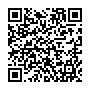 那些是别样红在崖坪与天空里与那两名圣光天使战斗的画面二维码生成