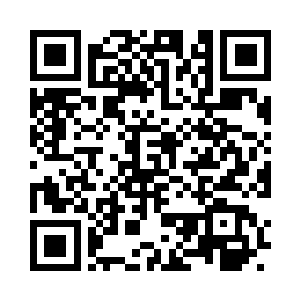 那些正在表演街舞的朋友都停了下来二维码生成