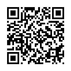 那些流动着的气浪带动着他的衣袍二维码生成