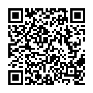 那些衣服估计也是影魔用来变幻外形的时候用的二维码生成