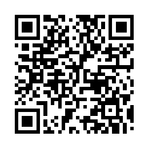 那几个伙伴还在心不在焉的偷看美女二维码生成