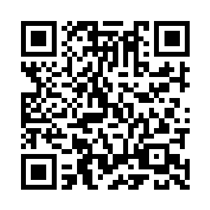 那几名女子更加夸张的直接撕开了自己的衣服二维码生成