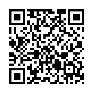 那刚刚出现在他身上的伤势已再度消失无踪二维码生成