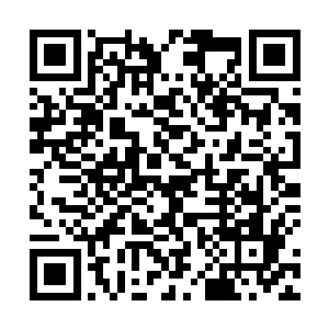 那厮如今一门心思的都扑在了俅哥举办的蹴鞠大赛上面二维码生成