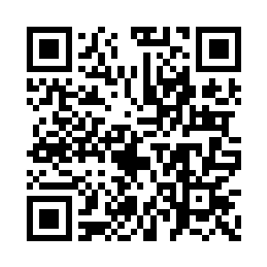 那双原本就浑浊的眼睛被花白的眉毛遮掩住二维码生成