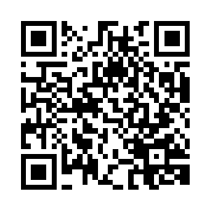 那双明亮的漂亮大眼睛正炙热的凝望着她二维码生成