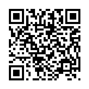 那只猫头鹰就从小木屋的上面飞落了下来二维码生成