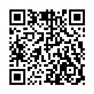 那名倒在地上的巫师艰难地翻过身体二维码生成