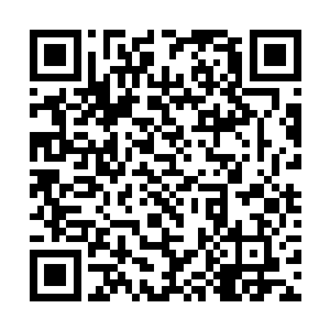 那四面八方的海水竟然仿佛都为他所用一般冲天而起二维码生成