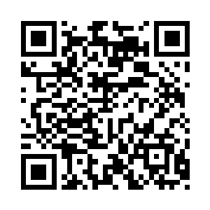 那团玄色液体灵动之极的被一团火焰裹着二维码生成