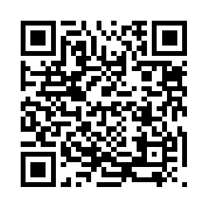 那天在海底我们三个人有一段短暂的失神二维码生成