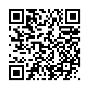 那她身边的男人极有可能就是我们的目标二维码生成